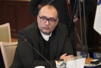 تسلط مدنی‌زاده بر اقتصاد، برگ برنده انتخاب اوست
