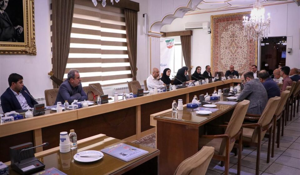بررسی موضوع آسیب‌پذیری صنعت گردشگری آذربایجان‌شرقی در شرایط بحران