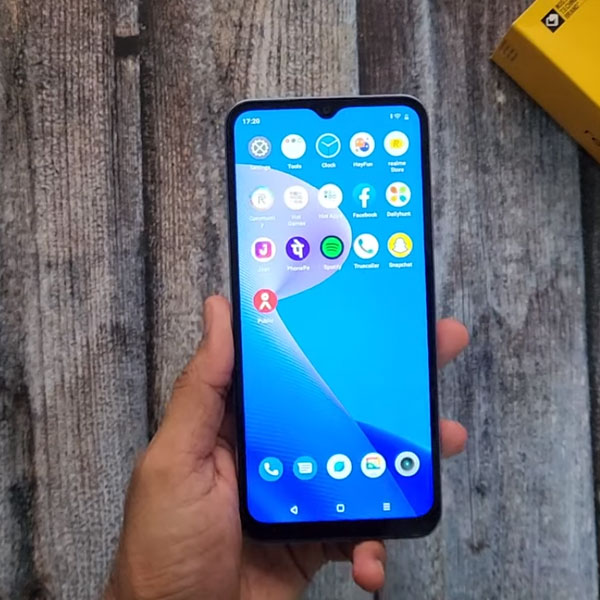 بررسی گوشی Realme C30s