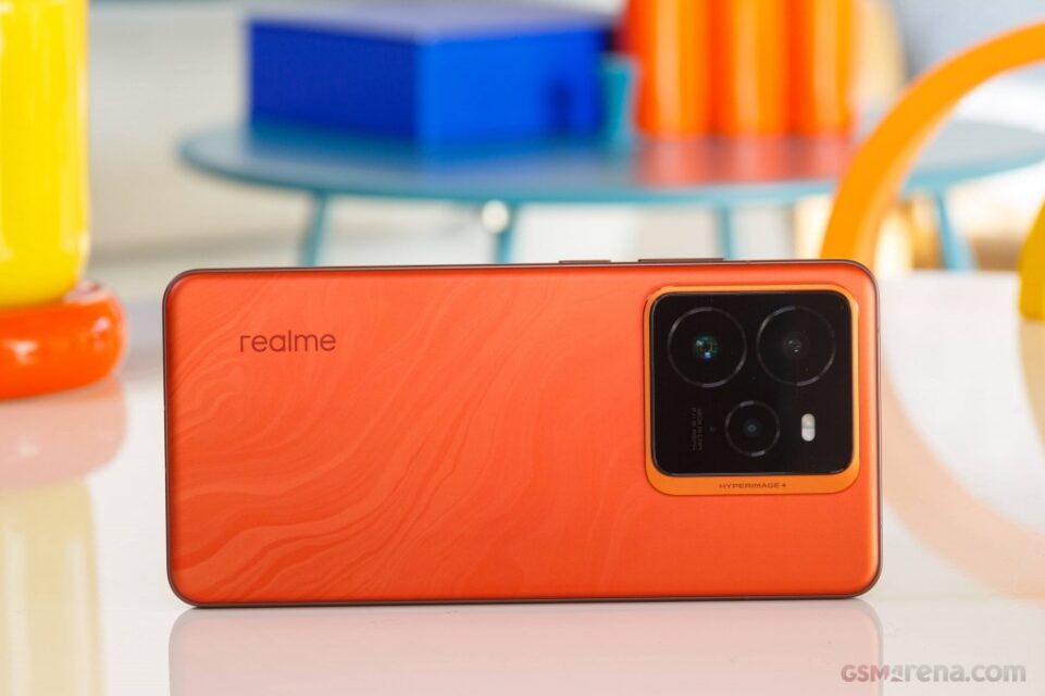 مقایسه Magic7 و Realme GT 7 Pro 