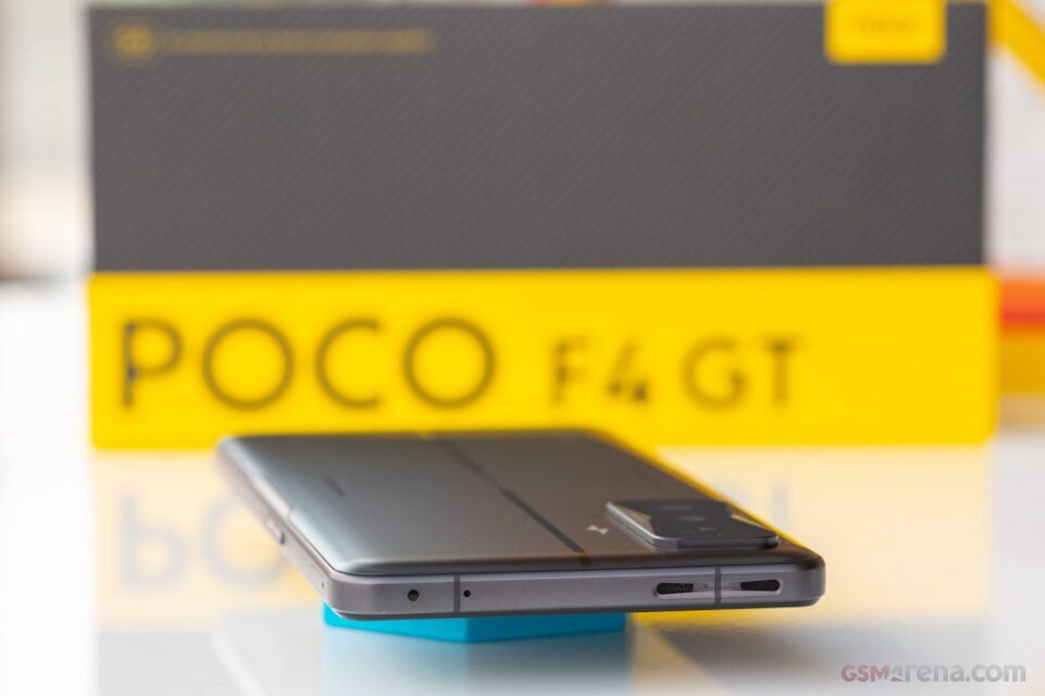 مقایسه Red Magic 7 Pro و POCO F4 GT 