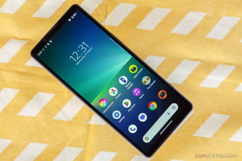 مقایسه Sony Xperia 5 V و ASUS Zenfone 9 