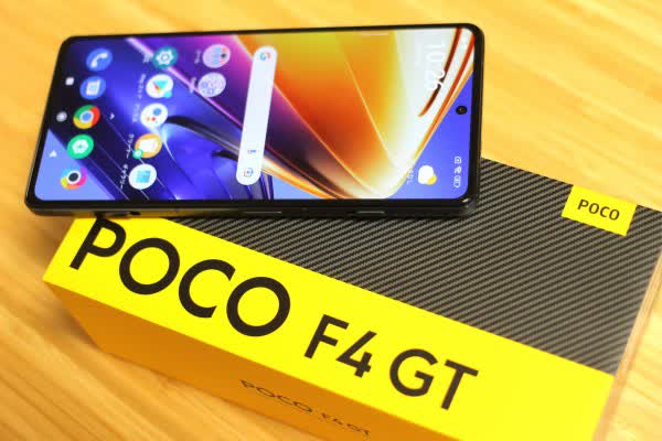 بررسی گوشی POCO F4 GT 