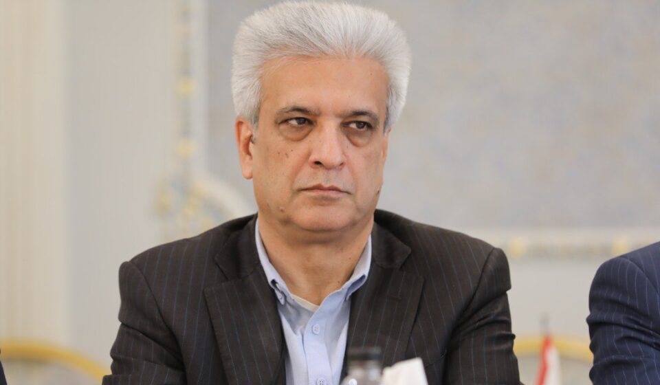 بورس موضوع ملی است/ دولت و بانک مرکزی حمایت کافی را از بازار سرمایه نداشتند