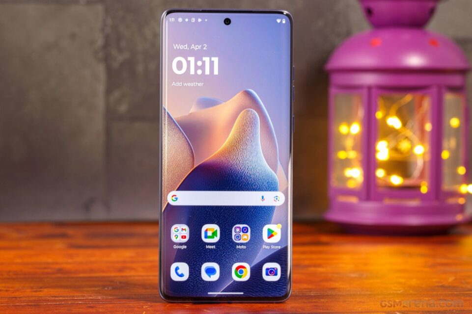 بررسی گوشی Motorola Edge 60 Fusion