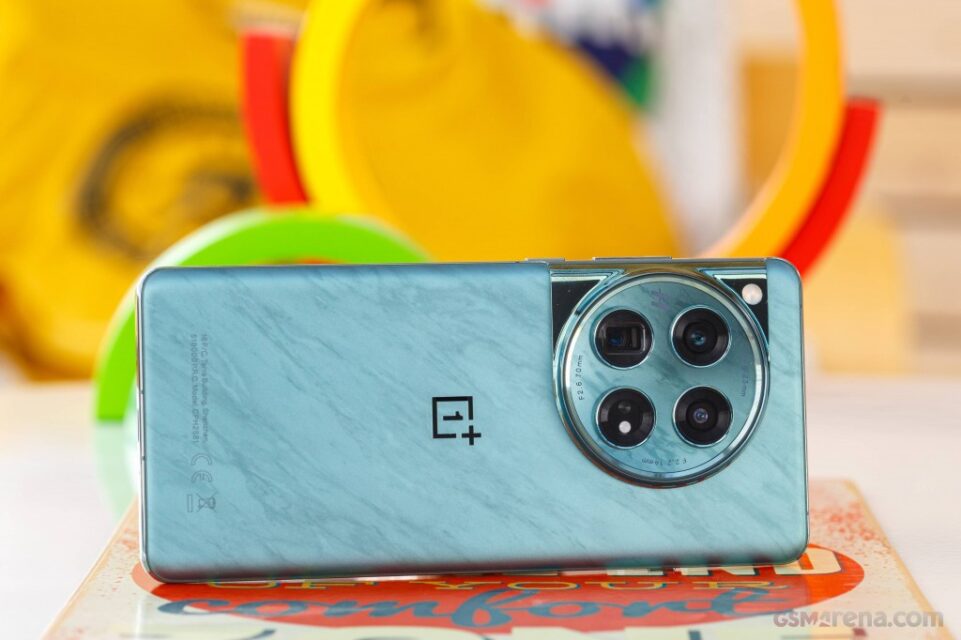 مقایسه Sony Xperia 1 V و OnePlus 12