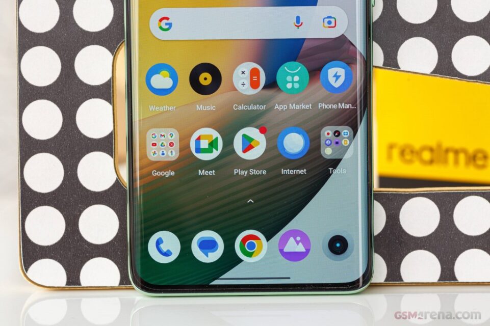 مقایسه Moto G75 و Realme 11 Pro