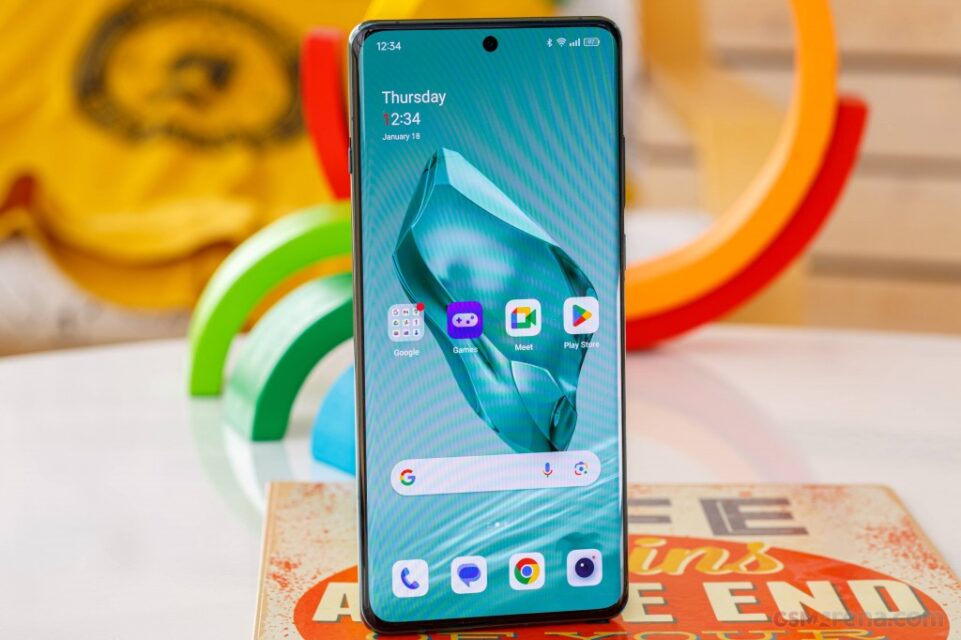 بررسی گوشی OnePlus 12