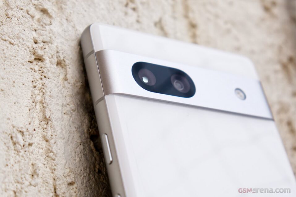 مقایسه Xperia 10 V و Pixel 7a
