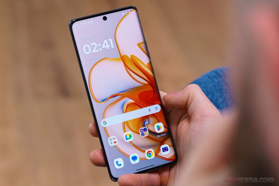 مقایسه Motorola Edge 50 و Xiaomi Civi 1S