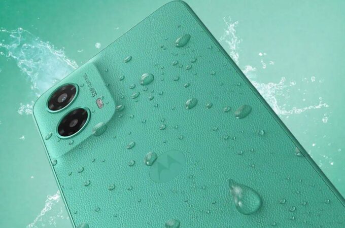 بررسی گوشی Moto G45 