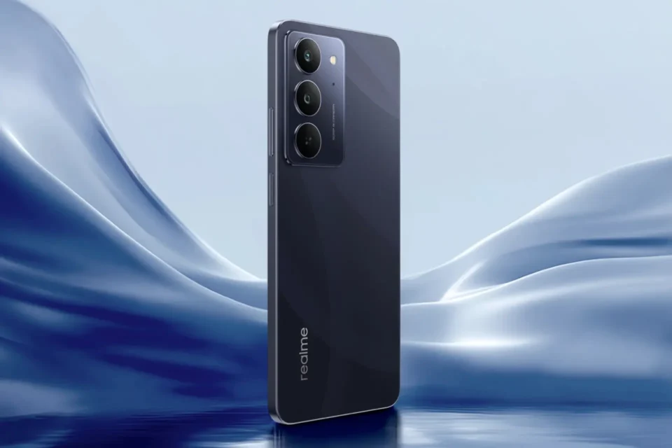 بررسی گوشی Realme C75x