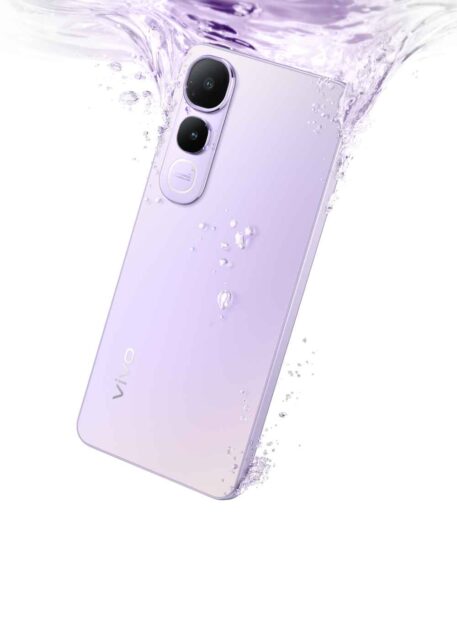 مقایسه Moto G55 با Vivo Y400