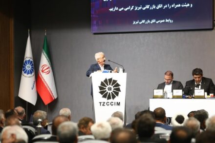لزوم تخصیص تسهیلات برای ایجاد گلخانه‌ ها در آذربایجان‌ شرقی