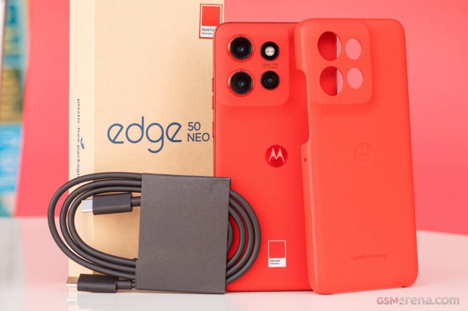 مقایسه Motorola Edge 50 Neo و Honor 90 5G