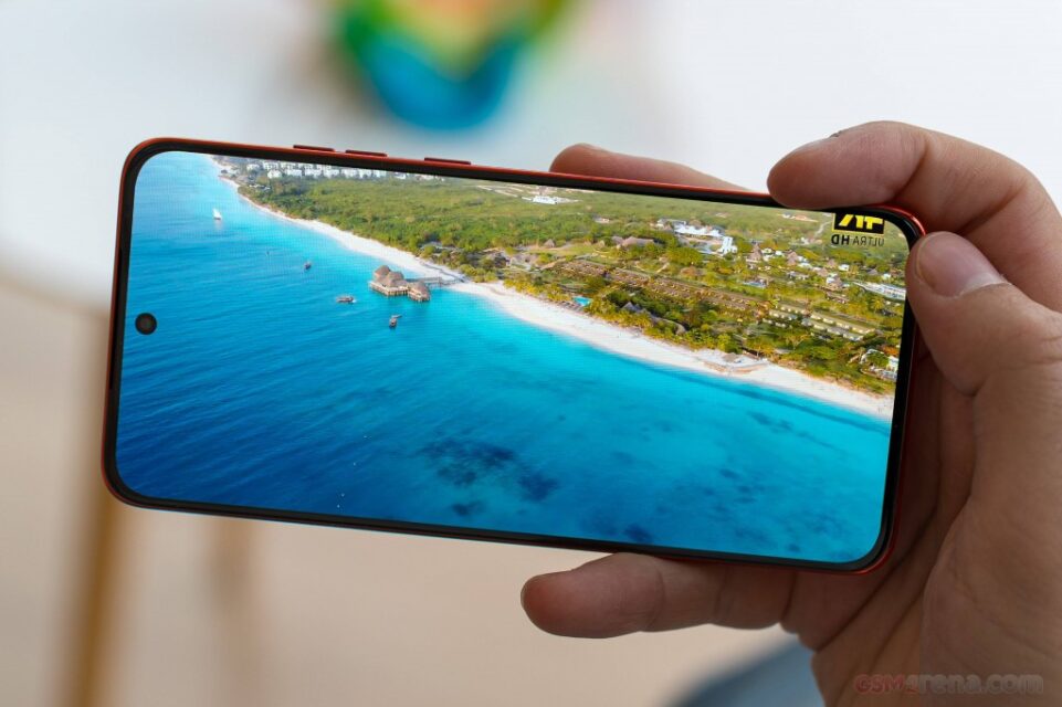 مقایسه Motorola Edge 50 Neo و Honor 90 5G