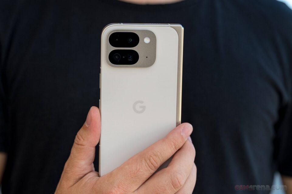 بررسی گوشی Pixel 9 Pro Fold