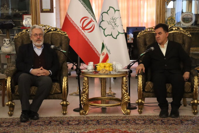 هنر زبان مشترک جهانی و شاخصه ارتباط بین کشورها است/ جایگاه شاخص تبریز در تاریخ و هنر اسلامی