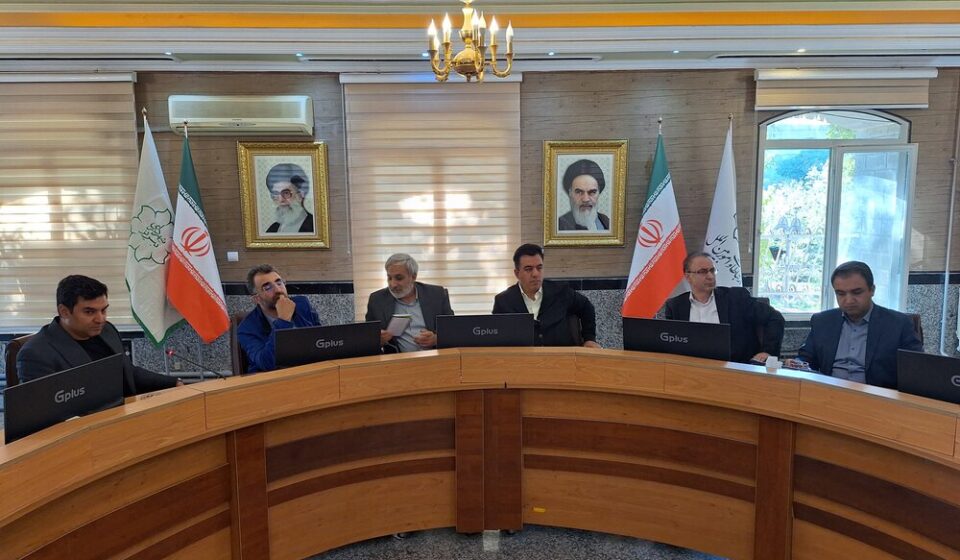 فیبر نوری ۴۱۰ کیلومتری تبریز قابل بهره برداری شد / بهرهبرداری برنامه ۸۲۰ کیلومتری تا آبان سال آینده