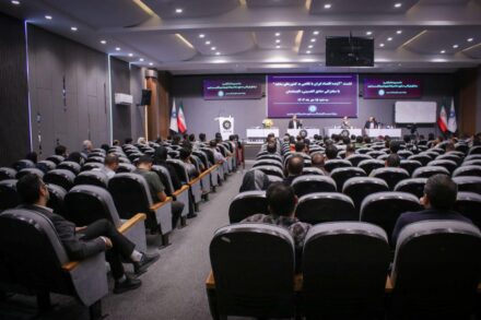 می‎‌توانیم از بحران‌ های موجود عبور کنیم