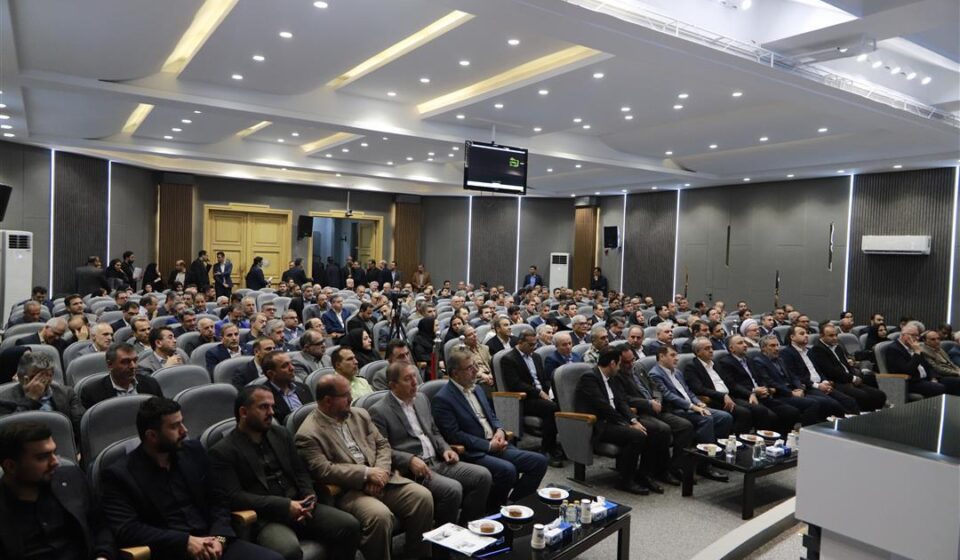مراسم تودیع و معارفه مدیرکل امور اقتصادی و دارایی آذربایجان‌ شرقی برگزار شد