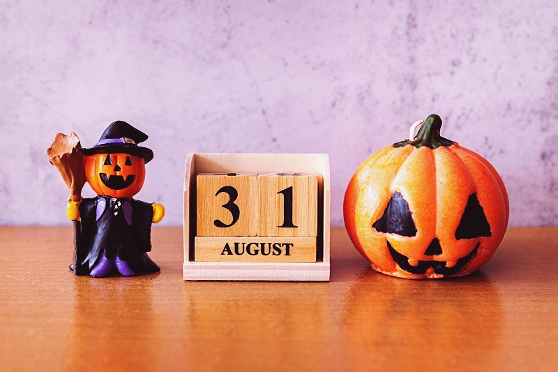 halloween date