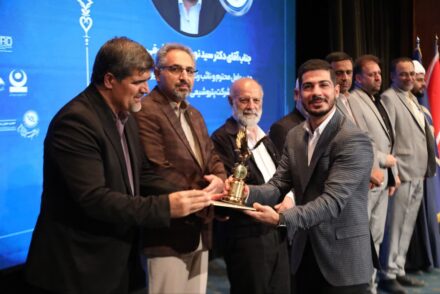 تقدیر ملی از رویکرد پایدار و زیست‌ محیطی پتروشیمی تبریز در هشتمین اجلاس مسئولیت‌ پذیری اجتماعی