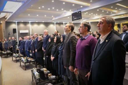 دانشجویان و صنایع در یک قاب؛ همایش همکاری صنعتی اتاق تبریز و دانشگاهها برگزار شد