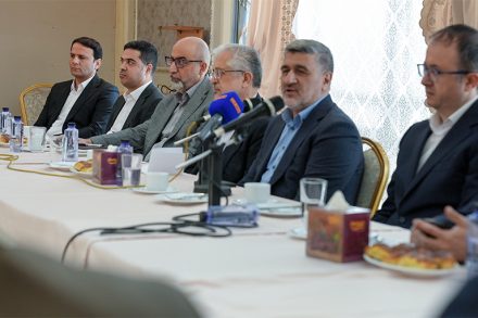 میزبانی شرکت تأمین سرمایه دماوند از نخستین نشست «میز اعضای شرکتهای تأمین سرمایه» کانون نهادهای سرمایهگذاری ایران میزبانی شرکت تأمین سرمایه دماوند از نخستین نشست «میز اعضای شرکتهای تأمین سرمایه» کانون نهادهای سرمایهگذاری ایران
